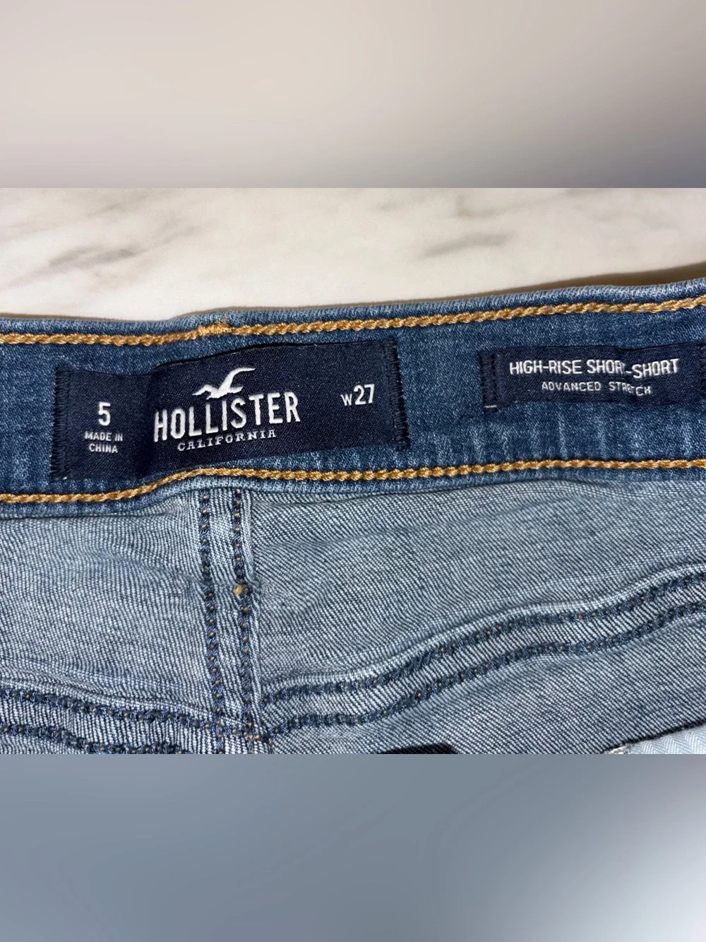 Hollister High Rise Short Short Size 5 W27 Distressed Cuffed Denim Shorts Blue